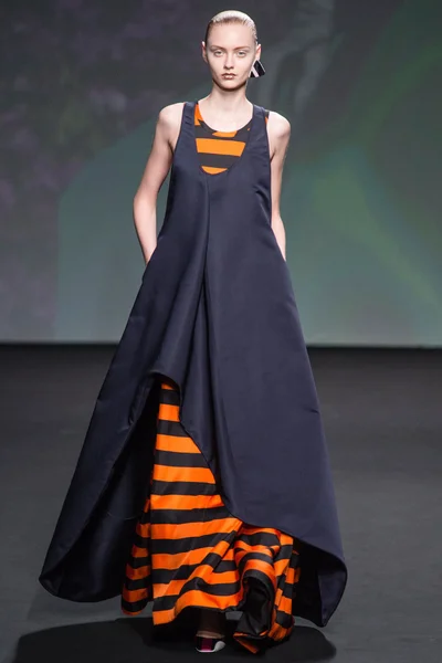 Look 53